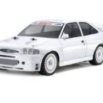 TAMIYA 1998 Ford Escort Custom (TT-02)  - KIT - Συναρμολογούμενο  ΧΩΡΙΣ ΤΗΛΕΚΑΤΕΥΘΥΝΣΗ – ΜΠΑΤΑΡΙΑ – ΦΟΡΤΙΣΤΗ – SERVO
