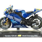EDICOLA YAMAHA YZR-M1 TEAM GOULOISES N 46 WORLD CHAMPION MOTOGP SEASON 2004 VALENTINO ROSSI