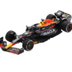 BURAGO RED BULL F1 RB19 TEAM ORACLE RED BULL RACING N 1 WORLD CHAMPION SEASON 2023 MAX VERSTAPPEN - CON PILOTA E VETRINA - WITH PILOT AND SHOWCASE