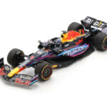 BURAGO RED BULL F1 RB19 TEAM ORACLE RED BULL RACING N 1 F1 RB19 TEAM ORACLE RED BULL RACING N 1 WORLD CHAMPION WINNER MIAMI GP 2023 MAX VERSTAPPEN - WITH HELMET AND PLASTIC SHOWCASE