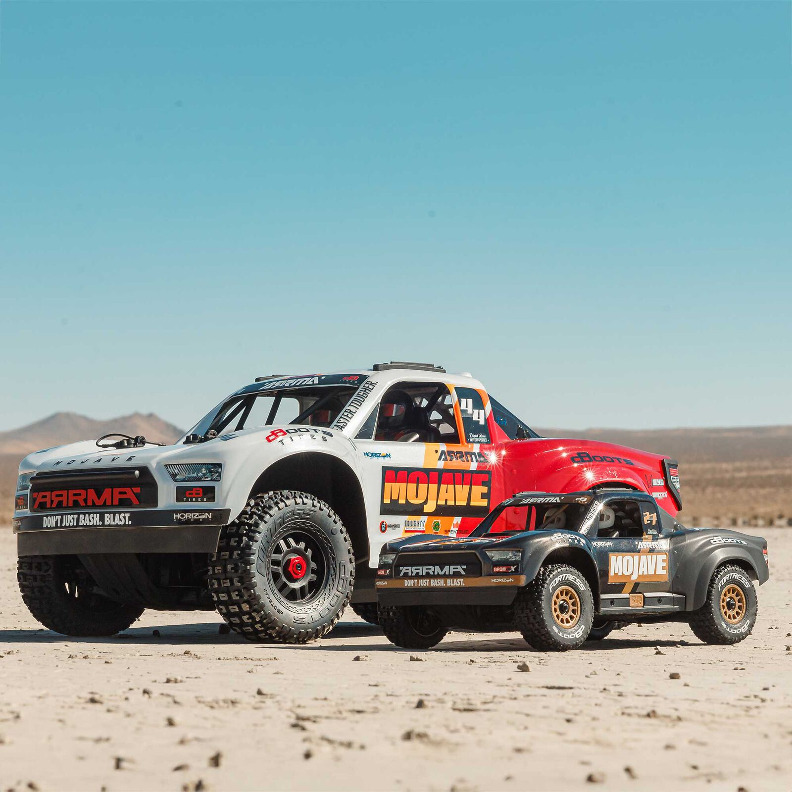 ARRMA 1/16 MOJAVE GROM 223S DSC 4X4 RTR Brushless Desert Truck, Black (without battery-charger) - Image 3