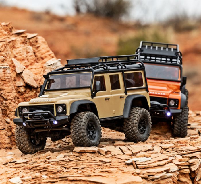 TRAXXAS TRX-4M 1/18 Land Rover Defender Crawler Tan RTR - Image 5