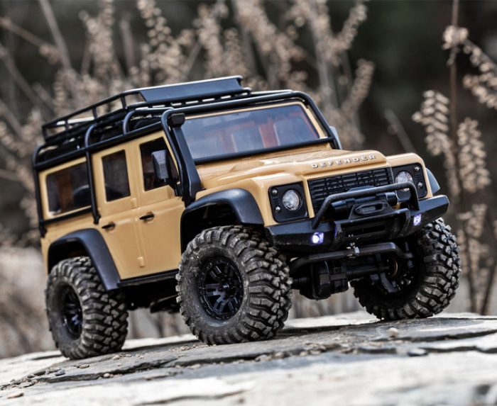TRAXXAS TRX-4M 1/18 Land Rover Defender Crawler Tan RTR - Image 6