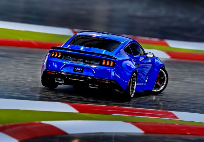 TRAXXAS 4-TEC Drift 2WD Mustang XL-5 TQi Blue - Image 9