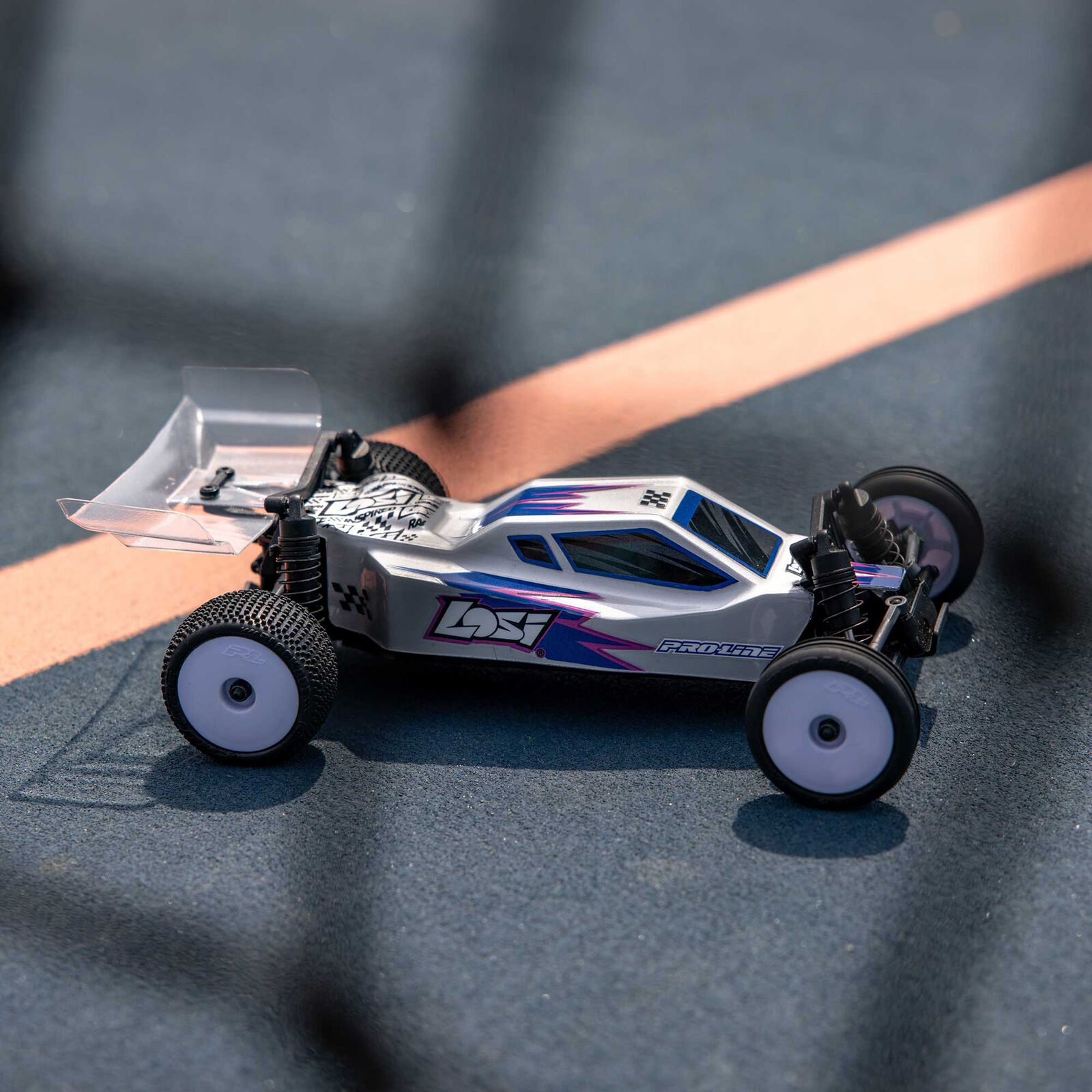 LOSI 1/24 Micro-B 2S 2WD RTR Race Buggy (Battery & Charger Included), Silver LOS00007T2 - Image 5