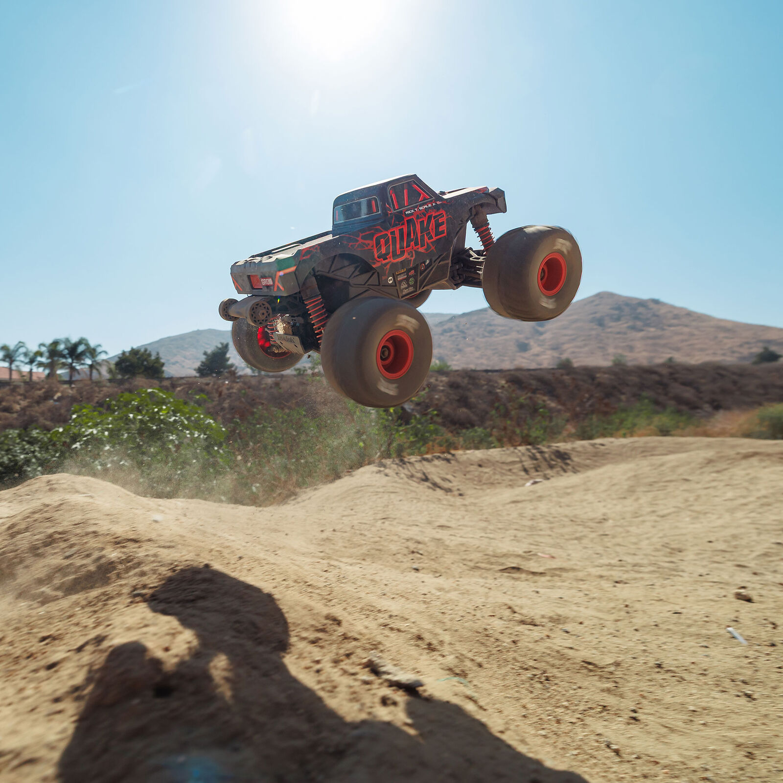 ARRMA 1/16 QUAKE GROM 4X4 RTR Brushed Monster Truck (Battery & Charger Included), Red - Image 2