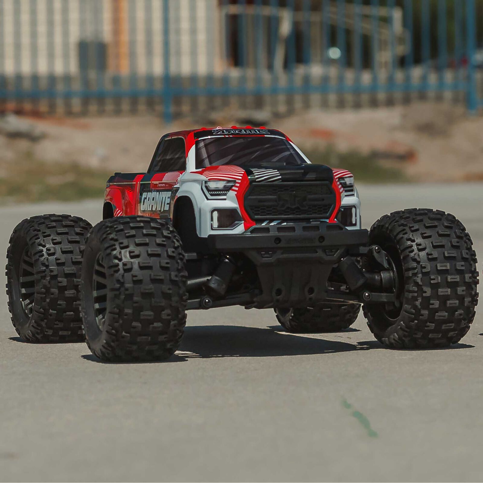 ARRMA 1/10 GRANITE 223S DSC 4X4 RTR Brushless Monster Truck, Red (without battery - charger) - Image 8