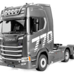 AMEWI Scania 770 S Tractor Unit 6x4 1/18 RTR silver