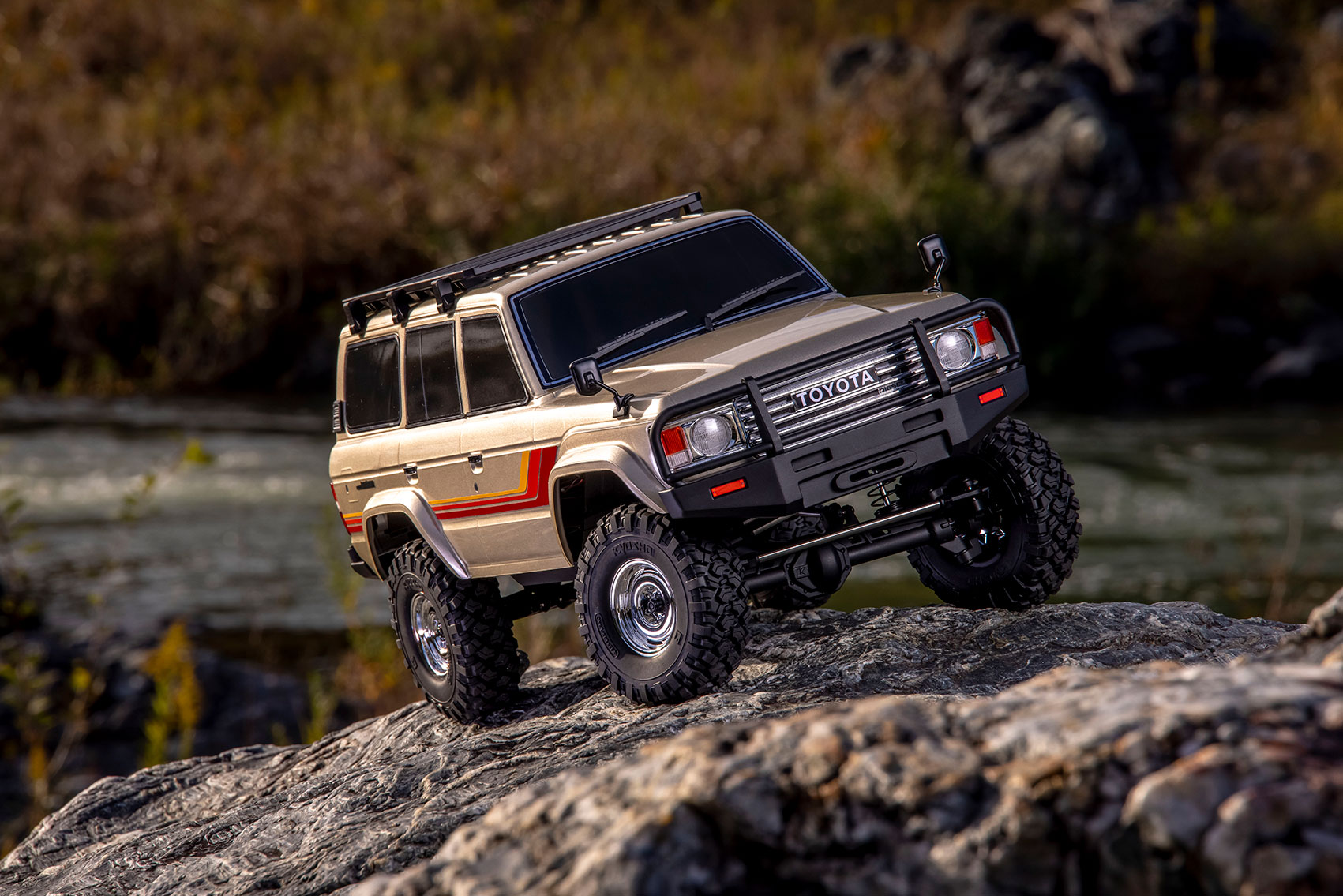 Kyosho KC10 Toyota Land Cruiser 60 Crawler 4WD 1:10 Readyset (without Battery - Charger) - Image 5